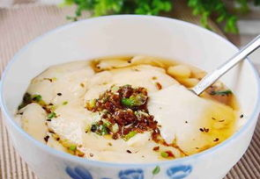 吃豆腐脑脖子过敏是怎么回事儿,揭秘早餐美食背后的健康隐患