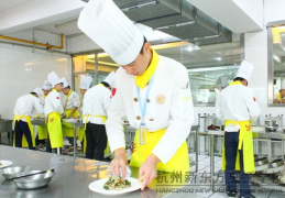 杭州厨师培训,解锁烹饪艺术之门，成就美食梦想之旅